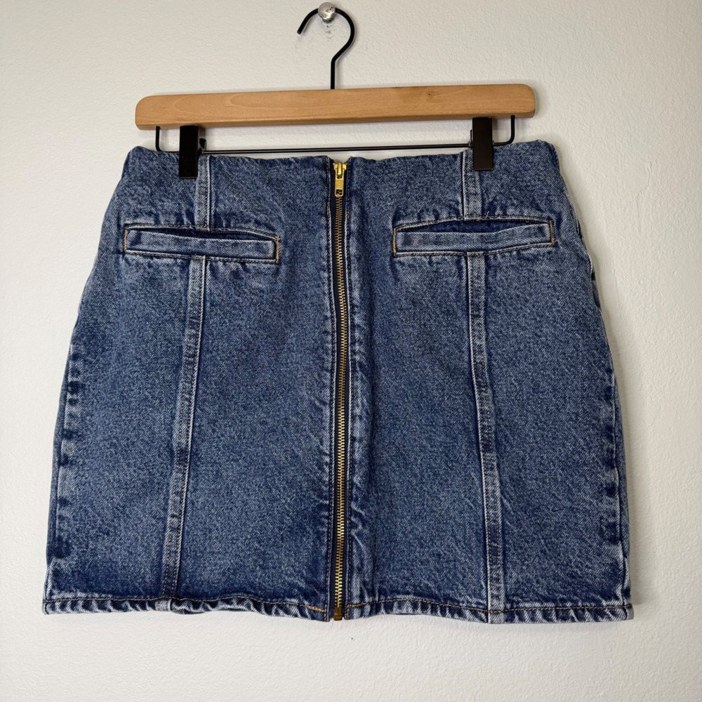 Old Navy - Denim Mini Skirt Front Zipper Medium Wash 100% Cotton Size 6 - Picture 1 of 8